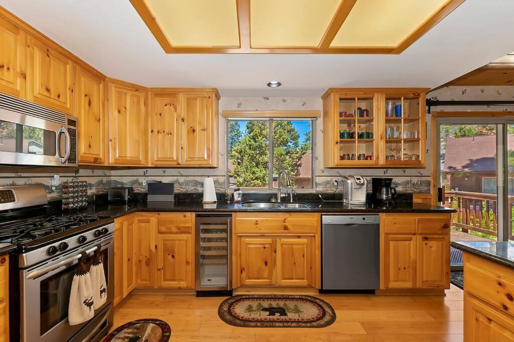 Teakwood - 3-Br Spa, Fire Pit, Quiet, Ac, Centrally Located Vila Big Bear Lake Exterior foto
