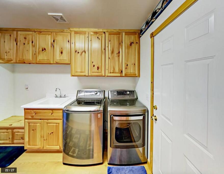 Teakwood - 3-Br Spa, Fire Pit, Quiet, Ac, Centrally Located Vila Big Bear Lake Exterior foto