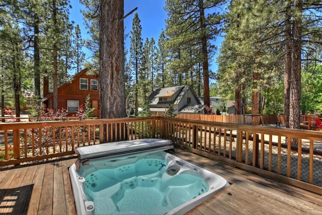 Teakwood - 3-Br Spa, Fire Pit, Quiet, Ac, Centrally Located Vila Big Bear Lake Exterior foto